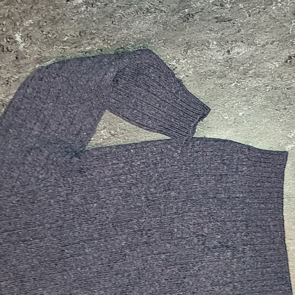 Vintage. Made in USA. Jantzen. Crewneck sweater.  Men's size Medium Tall - Picture 13 of 14